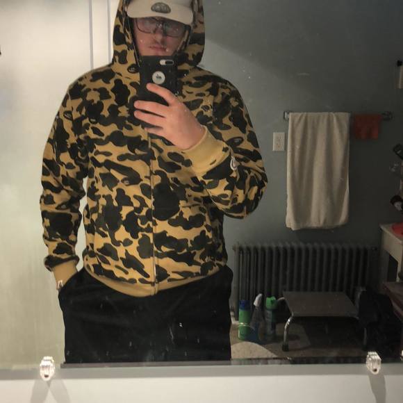 Meet your Posher, Blake - Picture 1 of 1